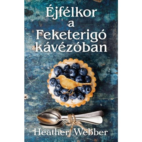 Éjfélkor a Fekete Rigó kávézóban